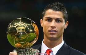 体育直播-面对紧逼防守,世俱杯球员突破能力的战术作用